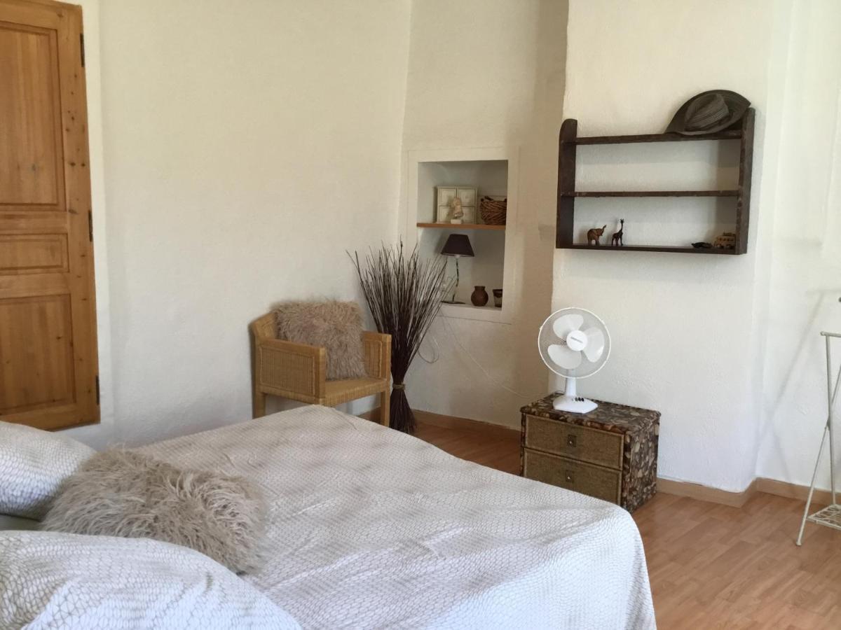 Agreable Maison De Village Provencal Volx Екстериор снимка